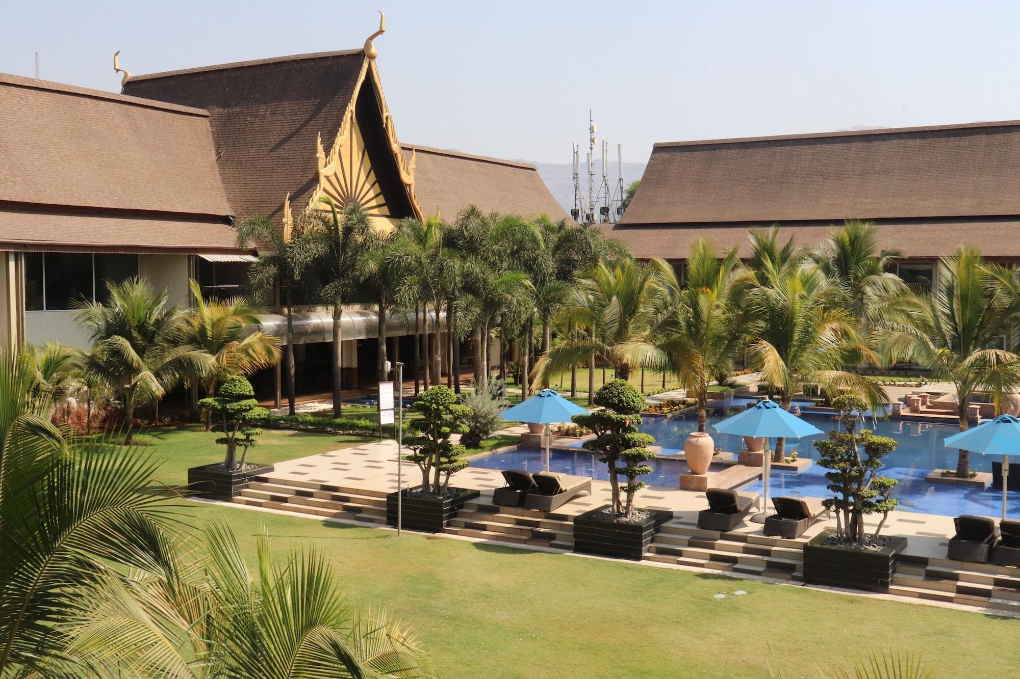 Radisson Blu Plaza Resort & Convention Centre カルジャット エクステリア 写真 The Royal Thai Police Academy